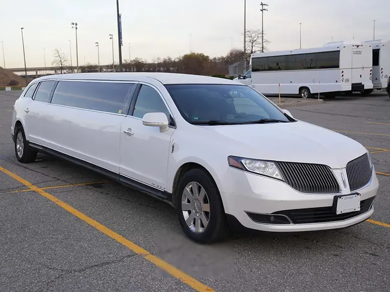 Corporate limo bus service in Toronto